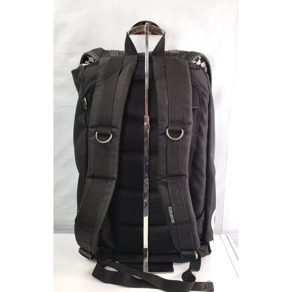 STEVE MADDEN Classic Utility LOGO Backpack/ Laptop Bag Black And White